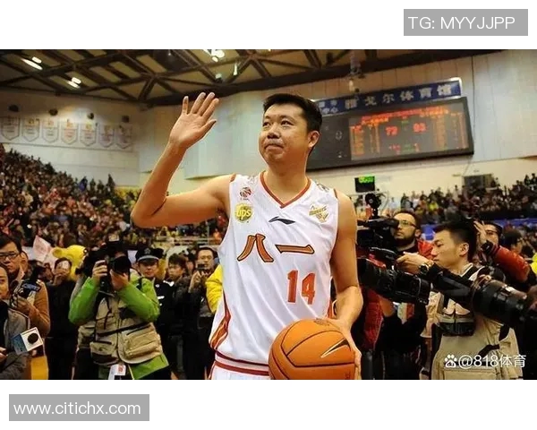 王治郅:中国篮球的传奇巨星与国际赛场的奋斗历程 王治郅:中国篮球的传奇巨星与国际赛场的奋斗历程