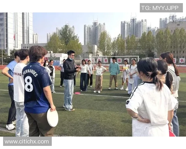 飞盘热潮下的杭州飞盘队进攻战术解析与发展趋势探讨